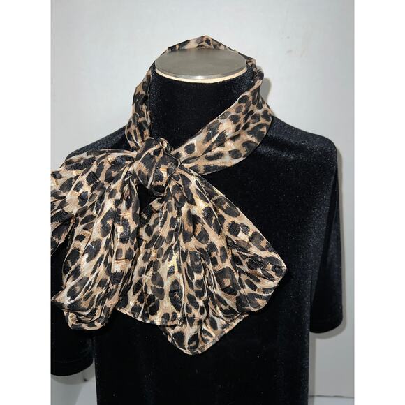 💜 3/$25 💜 Cejon Leopard Scarf Metallic Subtle Gold Animal Print Retro Chic - Picture 1 of 8